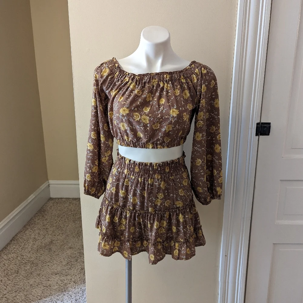 Altra'd State brown with yellow floral print skirt and crop top set size XS - Picture 1 of 8